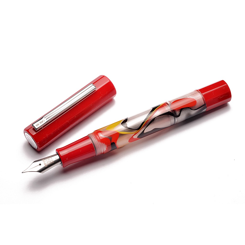 Opus 88 Flow Red Fountain pen